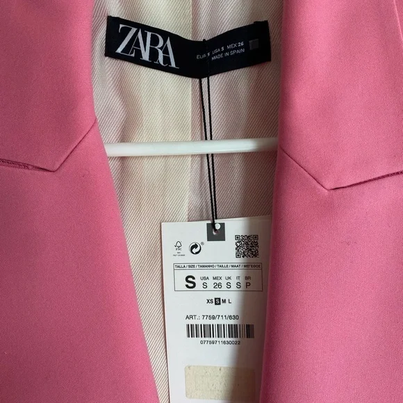 Zara Vibrant Pink Blazer with Gold Buttons - Picture 3 of 3